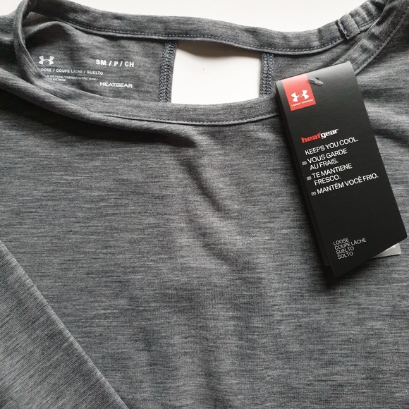 Under Armour Gray Long Sleeve with Open Detail Design on Back Size Sm - Picture 8 of 8